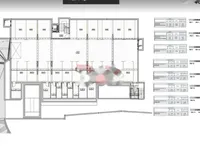 Недвижимость Трехкомнатная квартира в центре: 18