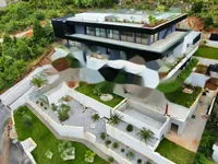 Недвижимость Однокомнатная квартира в центре: 2