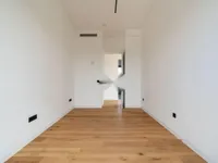 Недвижимость Квартира 5 и более комнат Белиград: 18