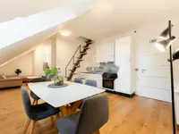 Недвижимость Трёхкомнатная квартира в центре: 4