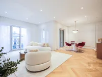 Недвижимость Двухкомнатная квартира в центре: 1