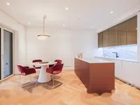 Недвижимость Двухкомнатная квартира в центре: 7