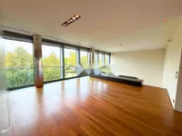 Недвижимость Квартира, 5+ комнат, Центр: 3