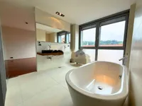 Недвижимость Квартира, 5+ комнат, Центр: 20