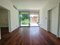 Недвижимость Квартира, 5+ комнат, Центр: 11