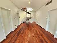 Недвижимость Квартира, 5+ комнат, Центр: 15