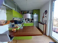 Недвижимость Квартира, 5+ комнат, Центр, Л.: 33