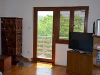 Недвижимость Дом, Побеги: 15