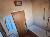 Недвижимость Дом, Побеги: 20