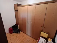 Недвижимость Дом, Побеги: 22