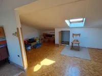 Недвижимость Дом, Побеги: 26