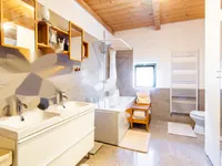 Недвижимость Дом, Комен: 8