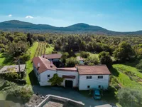 Недвижимость Дом, Комен: 22