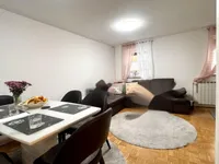 Недвижимость Четырехкомнатная квартира у рынка в Копере: 3