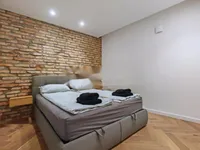 Недвижимость Трехкомнатная квартира у Трновской церкви: 18