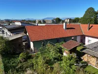 Недвижимость Трёхэтажный дом в Кашеле: 1