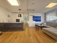 Недвижимость Трёхкомнатная квартира в Портороже: 33