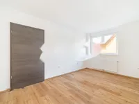 Недвижимость Квартира, 3-комнатная Ново Бизовик: 8