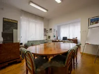 Недвижимость Квартира, 5 и более комнат, Центр: 13