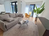 Недвижимость Квартира 3 комнаты, Центр: 1