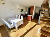 Недвижимость Четырёхкомнатная квартира Центр: 8