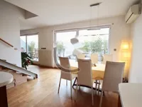 Недвижимость Четырёхкомнатная квартира Центр: 11