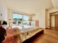 Недвижимость Четырёхкомнатная квартира Центр: 18