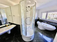 Недвижимость Четырёхкомнатная квартира Центр: 25