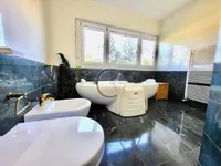 Недвижимость Четырёхкомнатная квартира Центр: 26