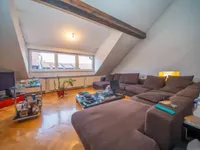 Недвижимость Трёхкомнатная квартира в центре: 1