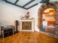 Недвижимость Трёхкомнатная квартира в центре: 4