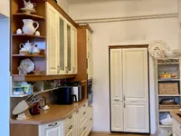 Недвижимость Квартира 4-комнатная, Центр: 18