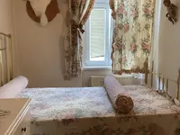 Недвижимость Квартира 4-комнатная, Центр: 28