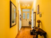 Недвижимость Квартира 4 комнаты в центре : 4