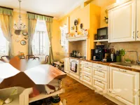 Недвижимость Квартира 4 комнаты в центре : 14