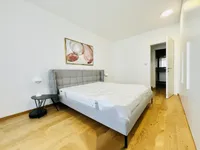 Недвижимость Квартира 3-комнатная, центр: 8