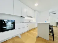 Недвижимость Квартира 3-комнатная, центр: 13