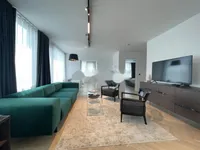 Недвижимость Пятикомнатная квартира Центр: 7