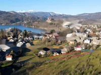 Недвижимость Участок, пригодный для строительства Блед.: 3