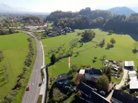 Недвижимость Участок, застройка Блед: 3