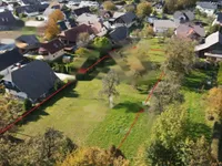 Недвижимость Земельный участок в деревне Хлебце: 1