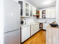 Недвижимость Квартира, 3-комнатная, Шишка: 4