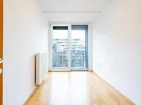 Недвижимость Квартира, 3-комнатная, Шишка: 6