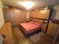 Недвижимость Трехкомнатная квартира с балконом на Штепанском поселке: 12