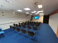 Недвижимость Офисное помещение в Стегне: 14