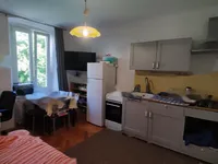 Недвижимость Пятикомнатная квартира у пляжа: 1