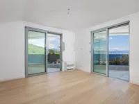 Недвижимость Четырехкомнатная квартира в центре: 3