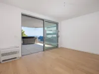 Недвижимость Четырехкомнатная квартира в центре: 25