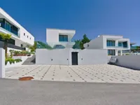 Недвижимость Новый дом 300 м² в центре: 2