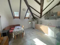 Недвижимость Трехкомнатная квартира, Центр: 8